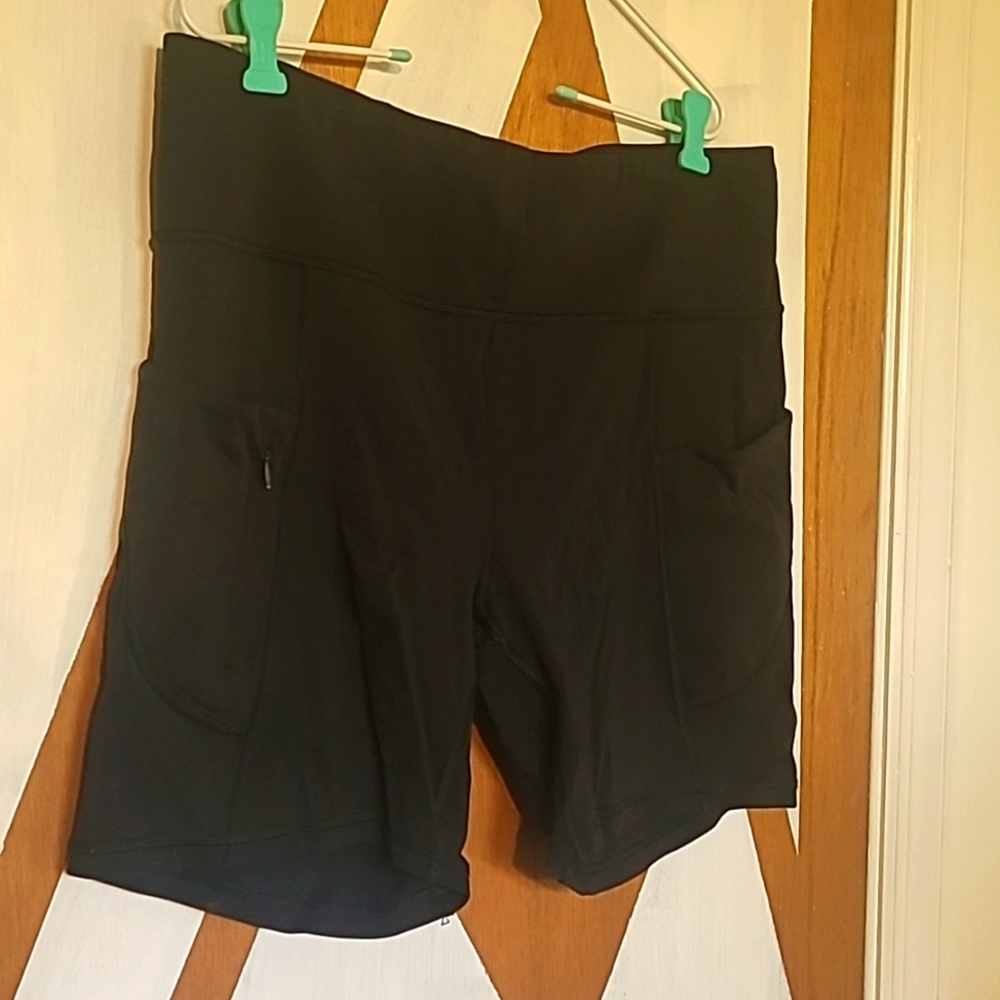 Athleta bike shorts